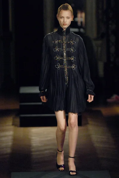 Look 30